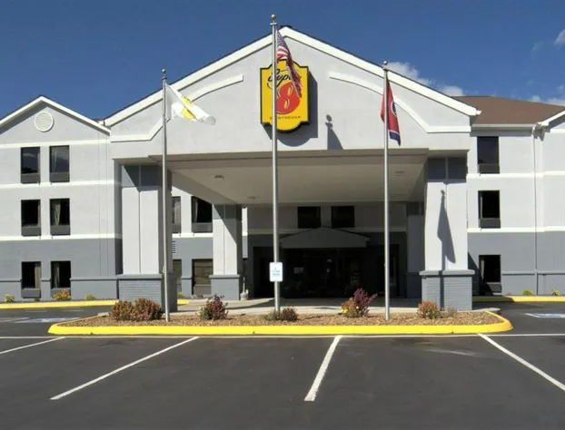 Super 8 by Wyndham Crossville TN hotel detail image 3