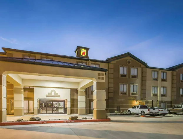 Super 8 by Wyndham Port Arthur/Nederland Area hotel detail image 1