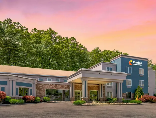 Comfort Inn & Suites Saratoga Springs hotel detail image 4