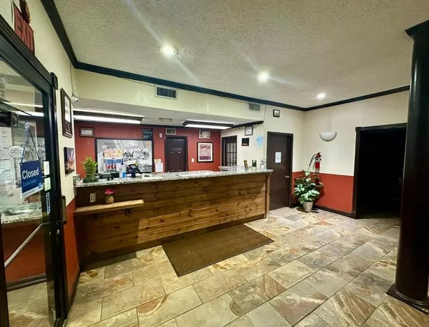 Super 8 by Wyndham Athens TX hotel detail image 1