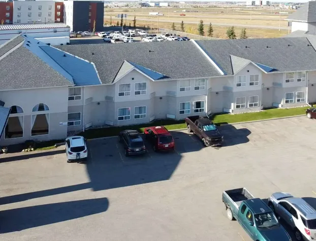 Quality Inn & Suites Edmonton International Airport hotel detail image 2