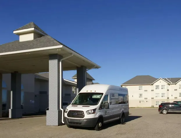 Quality Inn & Suites Edmonton International Airport hotel detail image 3