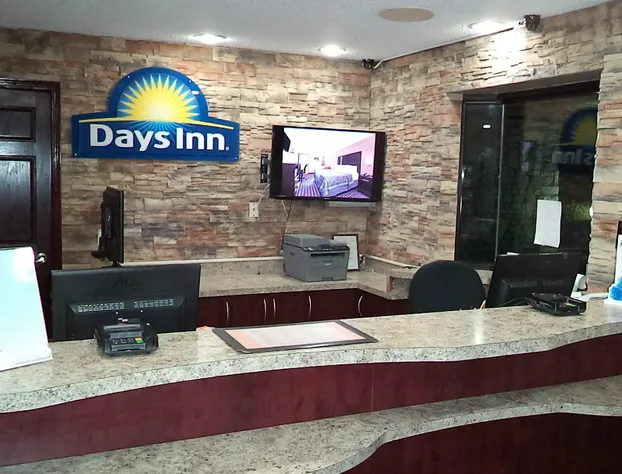 Days Inn by Wyndham Maumee/Toledo hotel detail image 3