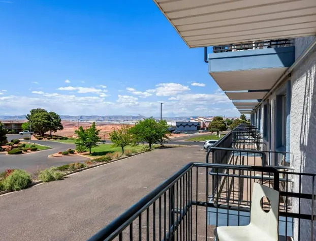 Travelodge by Wyndham Page, View of Lake Powell hotel detail image 3