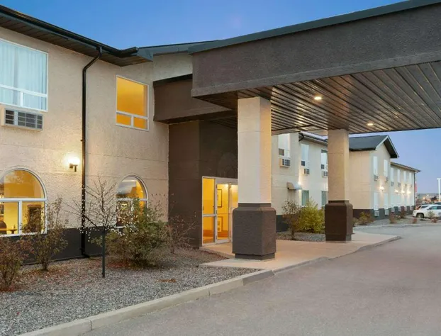 Days Inn & Suites by Wyndham Thompson hotel detail image 1