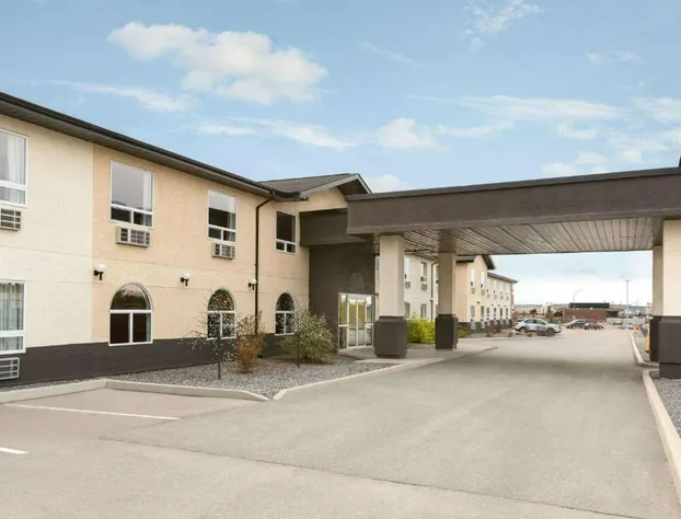 Days Inn & Suites by Wyndham Thompson hotel detail image 2