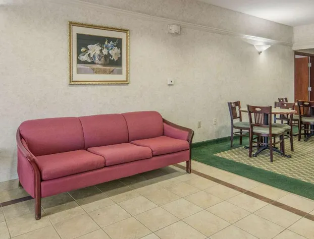 Econo Lodge Weatherford hotel detail image 4