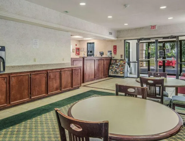 Econo Lodge Weatherford hotel detail image 2