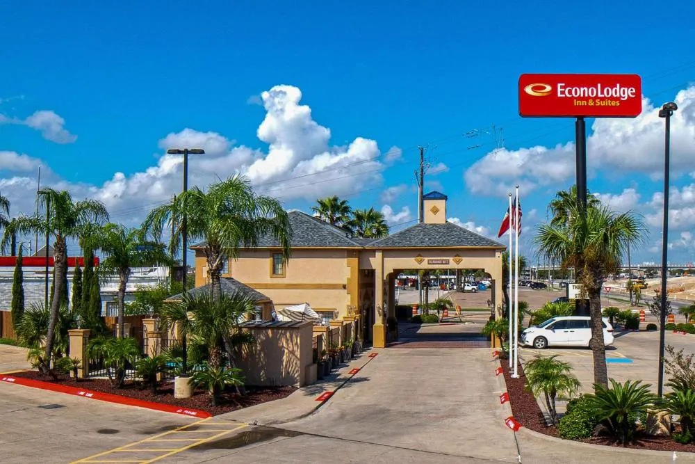 Econo Lodge Inn & Suites Corpus Christi hotel hero
