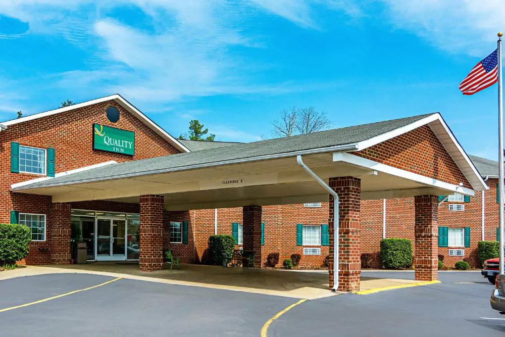 Quality Inn Burkeville Hwy 360 & 460 hotel hero