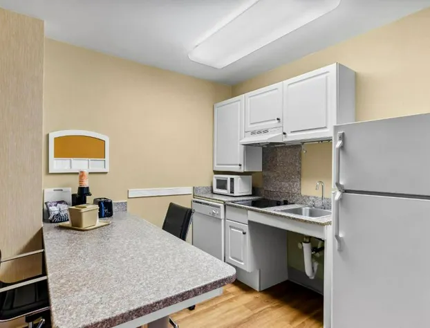 MainStay Suites Roanoke Airport hotel detail image 4