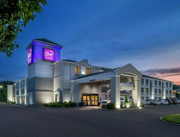 Sleep Inn & Suites Cross Lanes - South Charleston hotel detail image 1
