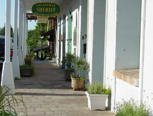 Hotel Léger Restaurant & Saloon hotel detail image 2