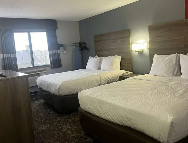 Ramada by Wyndham Cedar Rapids South hotel detail image 1