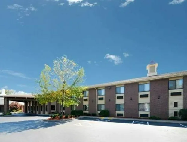 Comfort Inn Mount Vernon Downtown hotel detail image 1