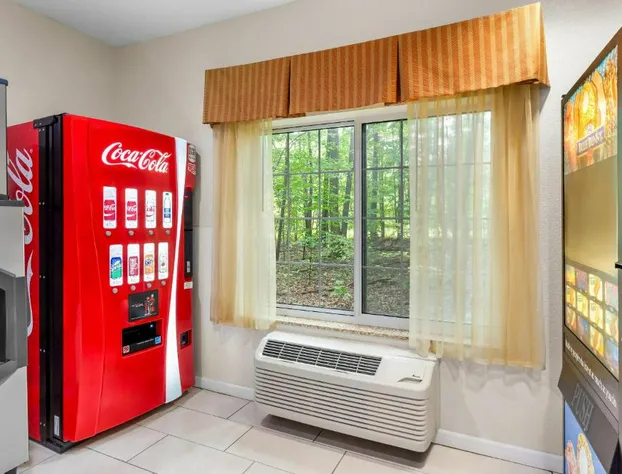 Quality Inn Near Interstate I94 hotel detail image 2