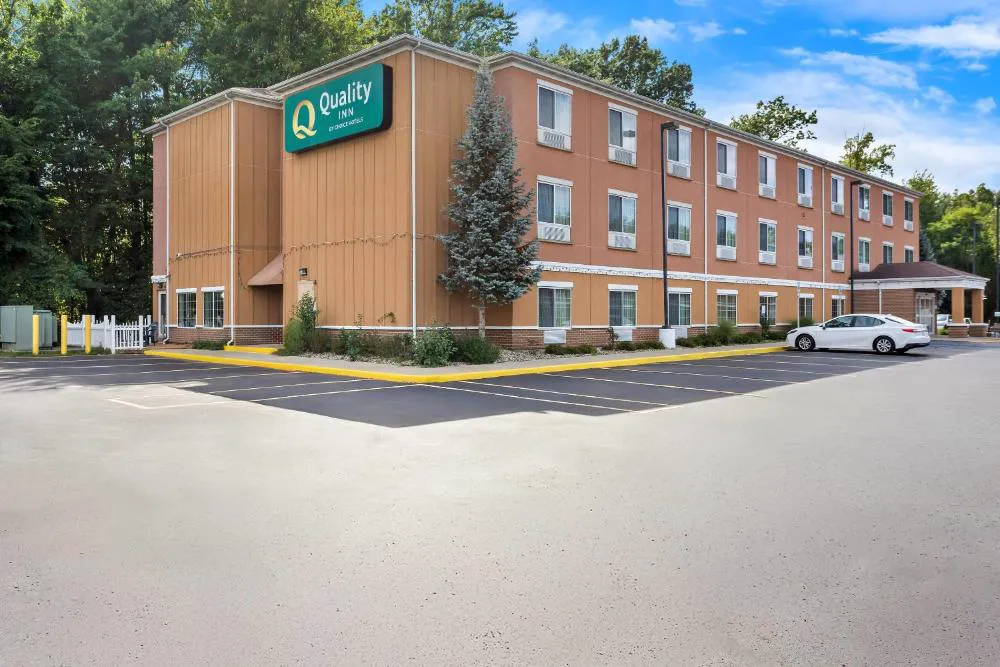 Quality Inn Near Interstate I94 hotel hero