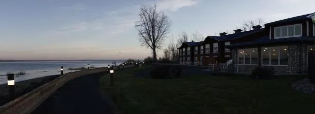 River Lodge And Grill hotel detail image 1