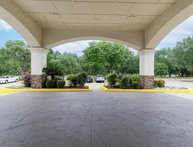 Wingate by Wyndham Humble/Houston Intercontinental Airport hotel detail image 4