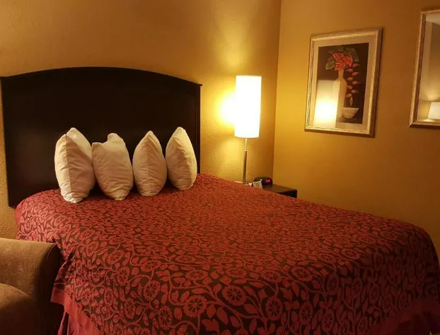 Days Inn by Wyndham Central City hotel detail image 4