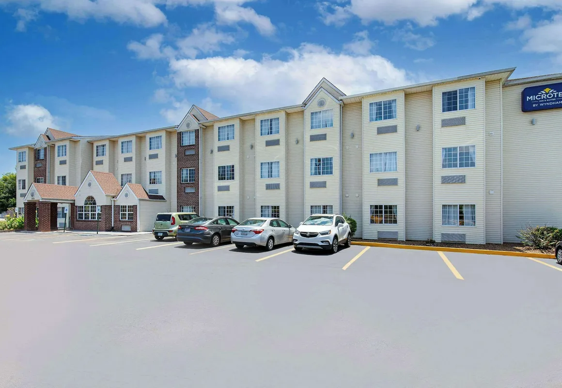 Microtel Inn & Suites by Wyndham Cordova Memphis I-40 East hotel hero