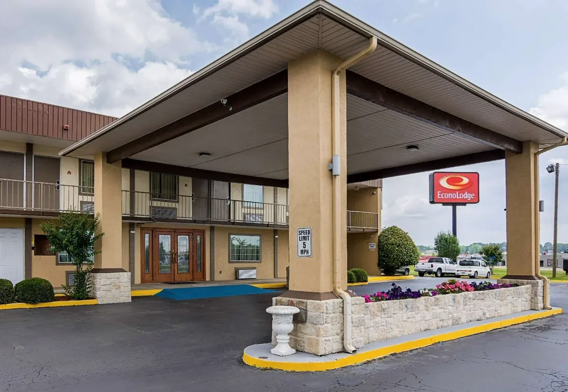 Econo Lodge Jacksonville near Little Rock Air Force Base hotel hero