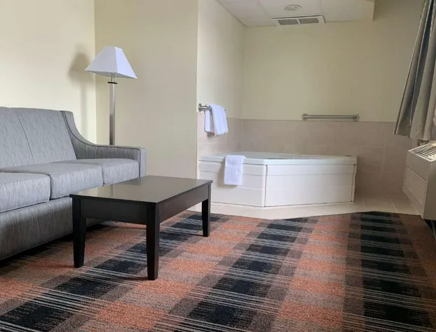 Baymont by Wyndham Waupun hotel detail image 4