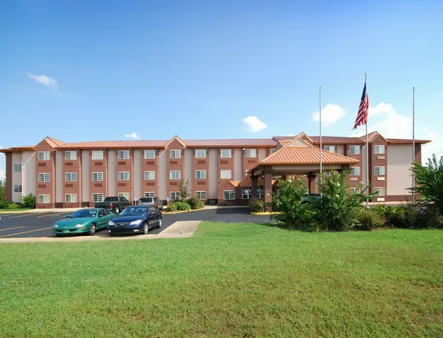 Econo Lodge Inn & Suites Natchitoches hotel detail image 1