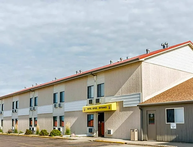 Super 8 by Wyndham Luverne hotel detail image 1