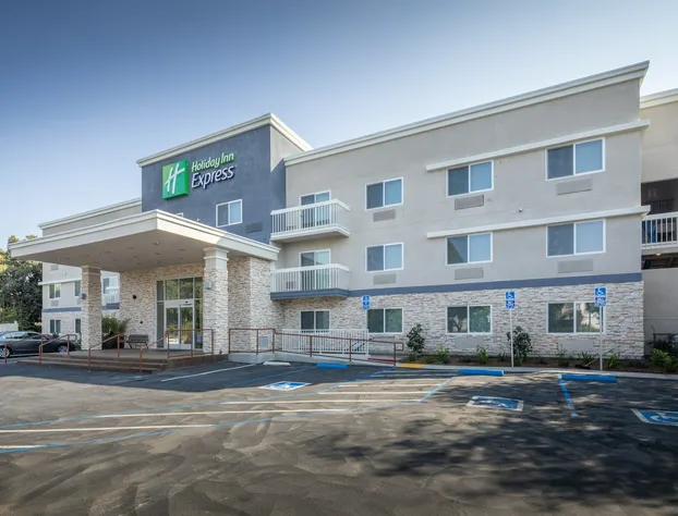 Holiday Inn Express Sunnyvale - Silicon Valley by IHG hotel detail image 1