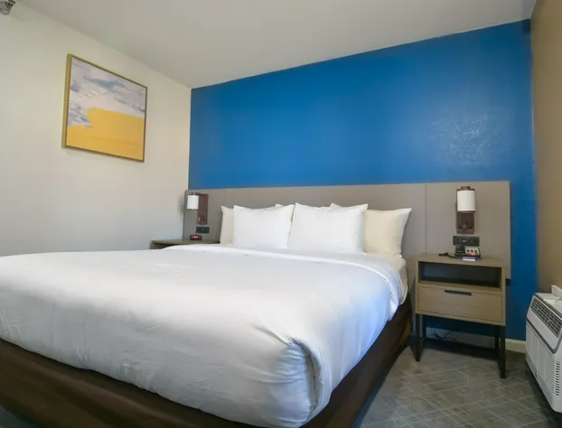 Comfort Inn & Suites Moreno Valley near March Air Reserve Base hotel detail image 2