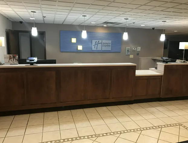 Holiday Inn Express Suites Charleston by IHG hotel detail image 3