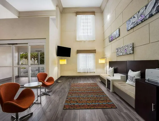 Sleep Inn & Suites Valdosta Mall Area hotel detail image 4