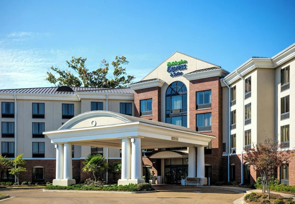 Holiday Inn Express & Suites Flowood by IHG hotel hero