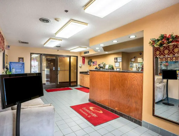 Econo Lodge Princeton hotel detail image 4