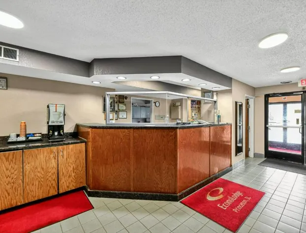 Econo Lodge Princeton hotel detail image 4