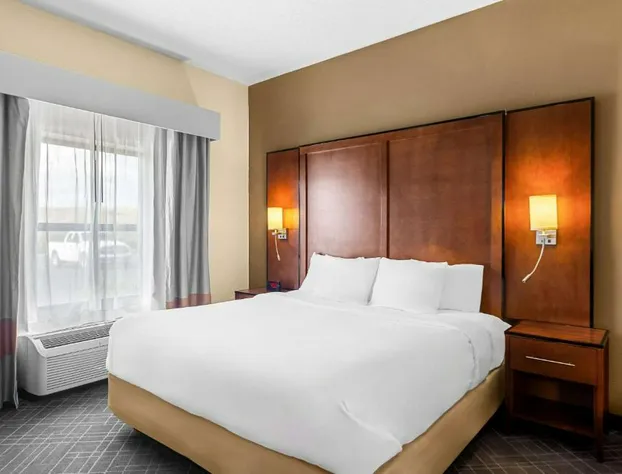 Comfort Suites Vincennes hotel detail image 4