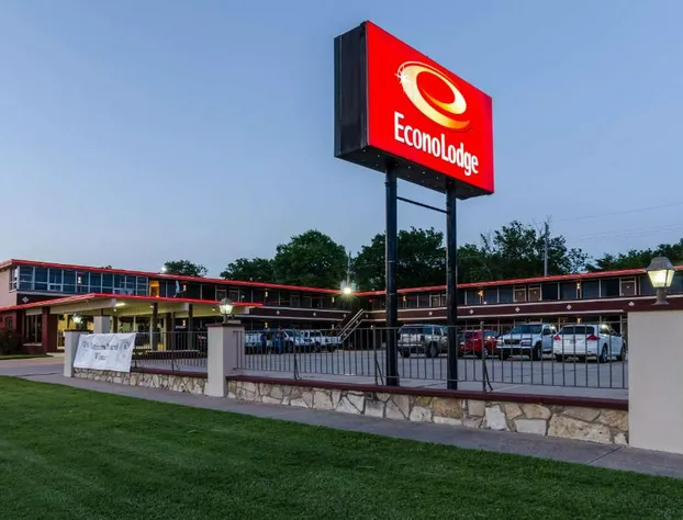 Econo Lodge Winfield hotel detail image 2