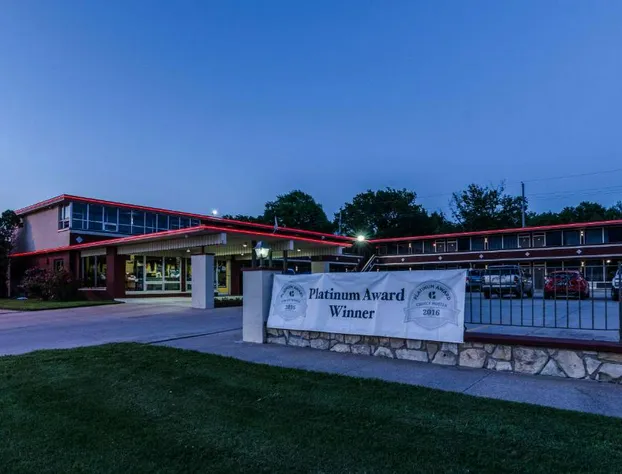 Econo Lodge Winfield hotel detail image 3