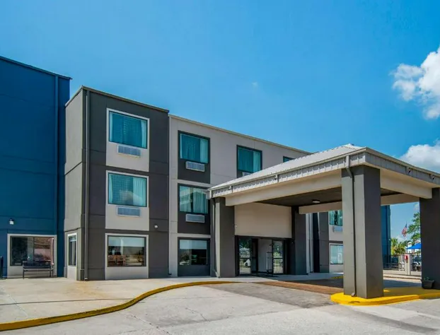 Quality Suites Baton Rouge East - Denham Springs hotel detail image 1