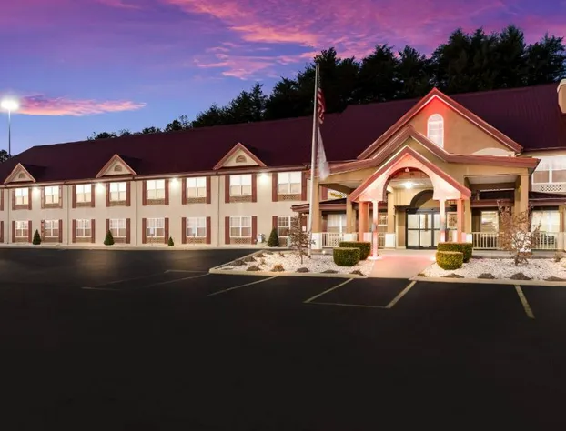 Red Roof Inn & Suites Corbin hotel detail image 1