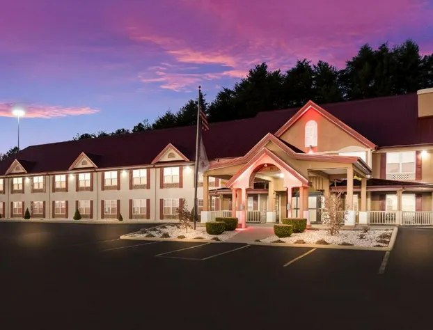 Red Roof Inn & Suites Corbin hotel detail image 3