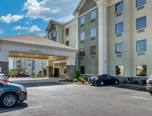 Comfort Inn & Suites North Little Rock McCain Mall hotel detail image 4