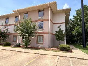 SureStay by Best Western Pearl Jackson Airport hotel hero