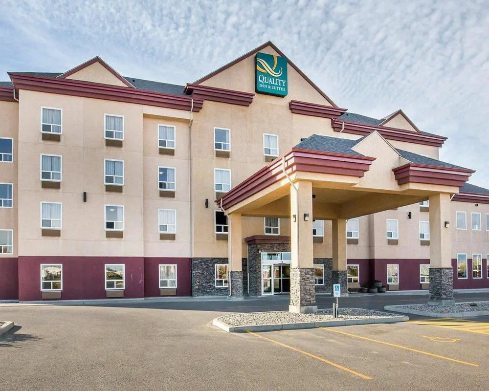 Quality Inn And Suites Lethbridge hotel hero