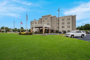 Country Inn & Suites by Radisson, Goldsboro, NC hotel detail image 2