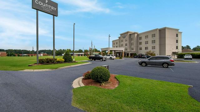 Country Inn & Suites by Radisson, Goldsboro, NC hotel detail image 2