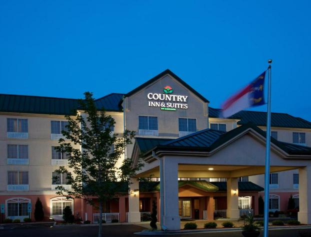 Country Inn & Suites by Radisson, Goldsboro, NC hotel detail image 2