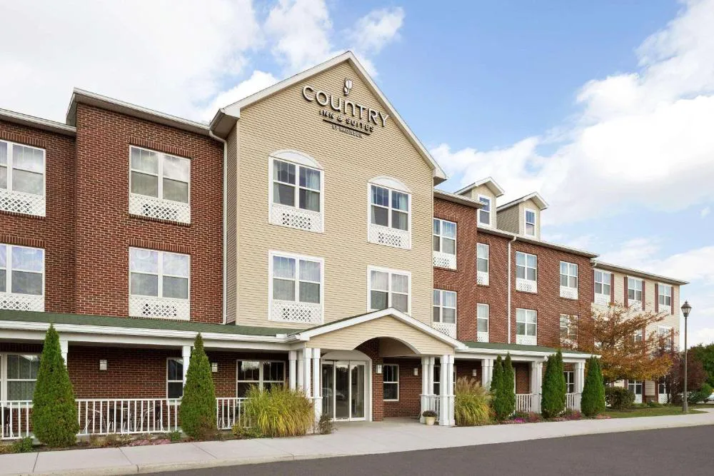 Country Inn & Suites by Radisson, Gettysburg, PA hotel hero