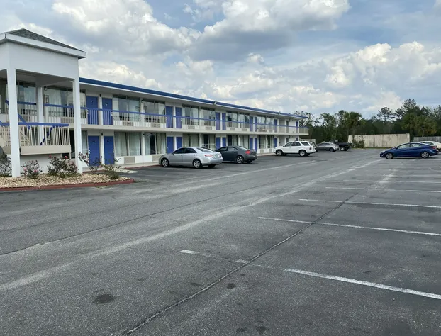 Motel 6 Marianna, FL hotel detail image 2